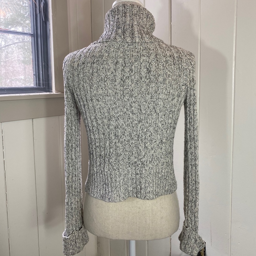Women’s Free People Turtle Neck Sweater Size XS - Picture 4 of 4